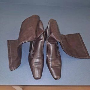 Ladies boots